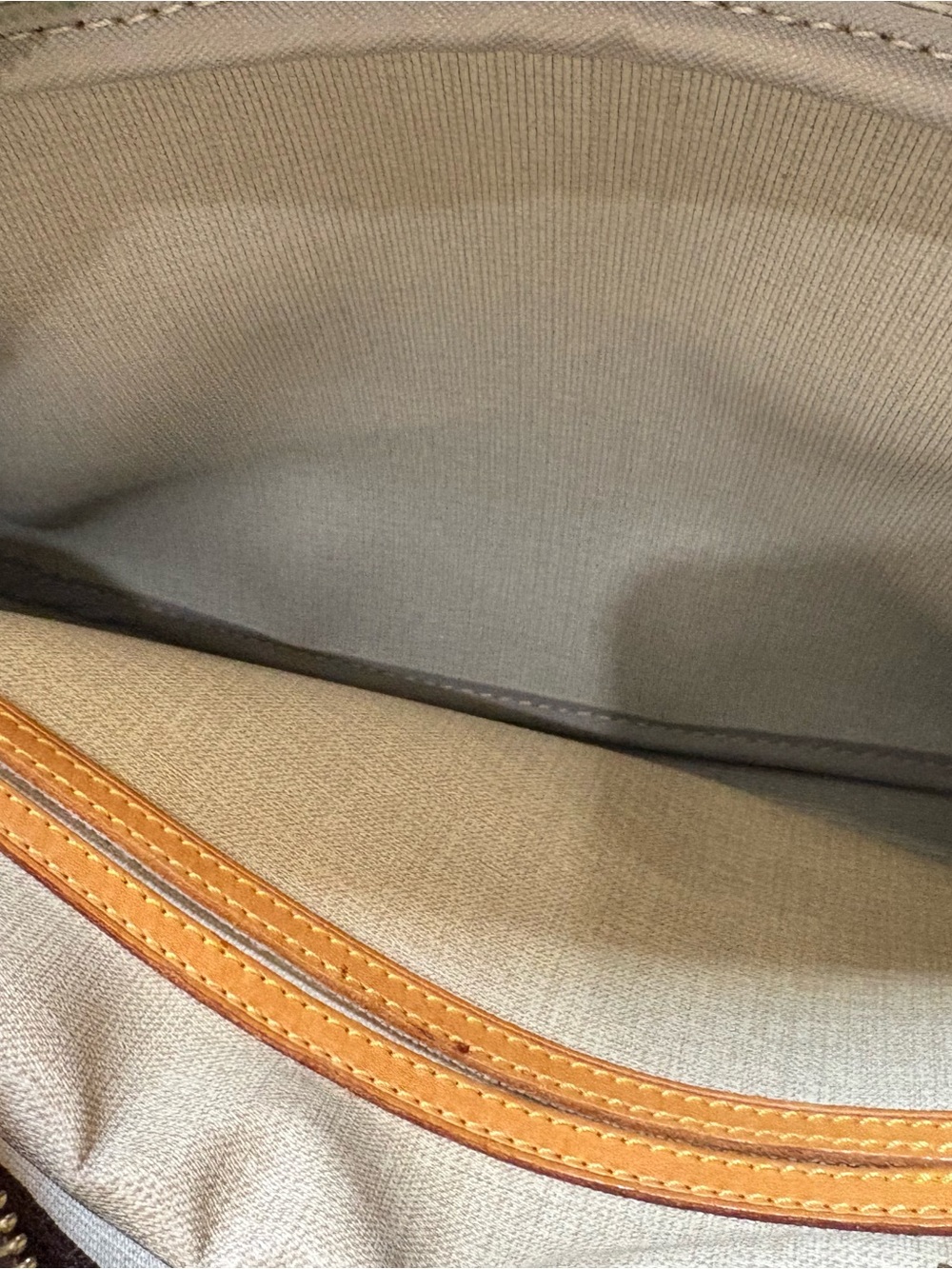 Louis Vuitton Brown Monogram Messenger Bag with Tan Trim - Picture 11 of 11